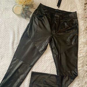Brand new black leader pants. Size {L}